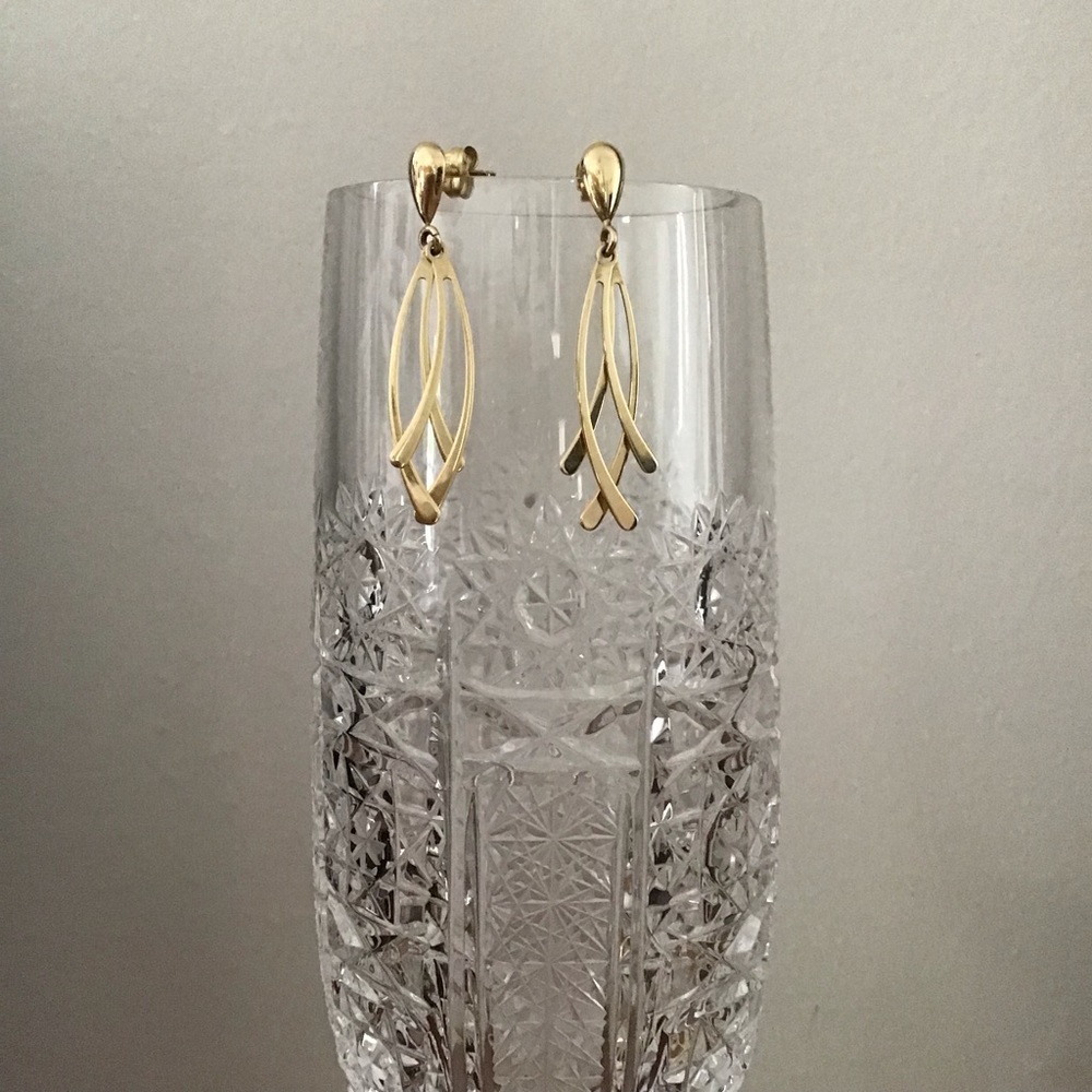 Minor 14k Yellow Gold earrings